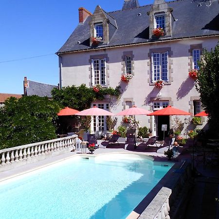 Le Petit Chateau - Tiffauges Proche Puy Dufou Екстериор снимка